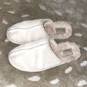 Pearle Faux Fur Lined Scuff Slipper